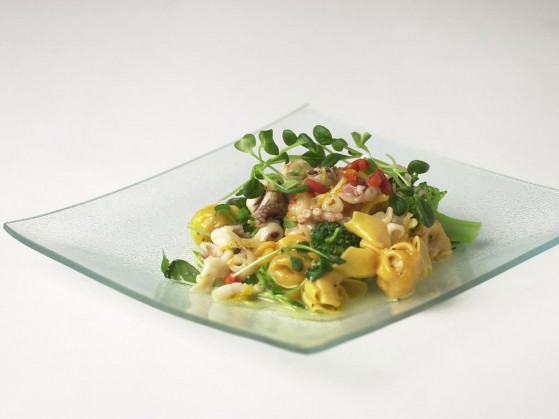 Seafoodmix med stekta nudlar