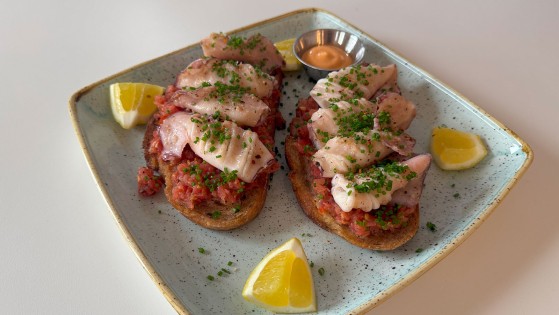 Calamari bruschetta