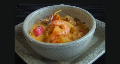 Asiatisk fisksoppa med ananas 
